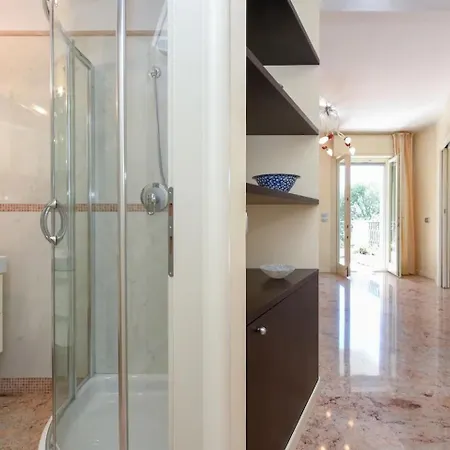 Garda Apartment *